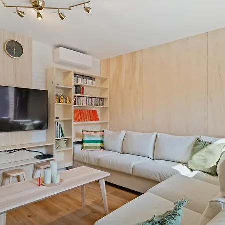 Oostwest - Ruime Woning Met Tuin Nabij Holiday home *