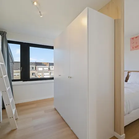 Oostwest - Ruime Woning Met Tuin Nabij Holiday home Ostend
